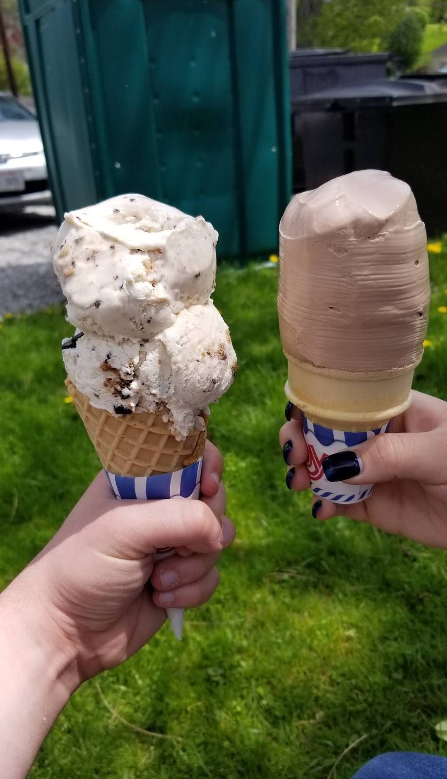 Mifflin Dairy Bar | restaurant | 37 Maine St, Ashland, OH 44805, USA | 4193688133 OR +1 419-368-8133