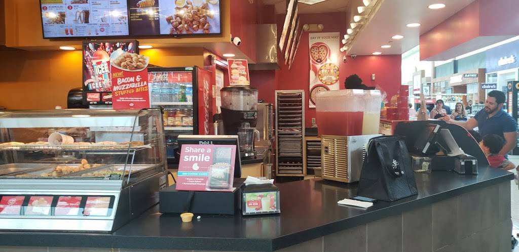 Pretzelmaker | restaurant | 11401 Pines Blvd #614, Pembroke Pines, FL 33026, USA | 9544379705 OR +1 954-437-9705