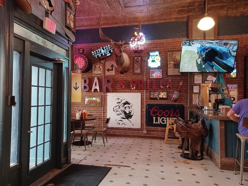 Nosey Roseys Bar & Grilla | restaurant | 139 W Main St, Solomon, KS 67480, USA | 7852610318 OR +1 785-261-0318