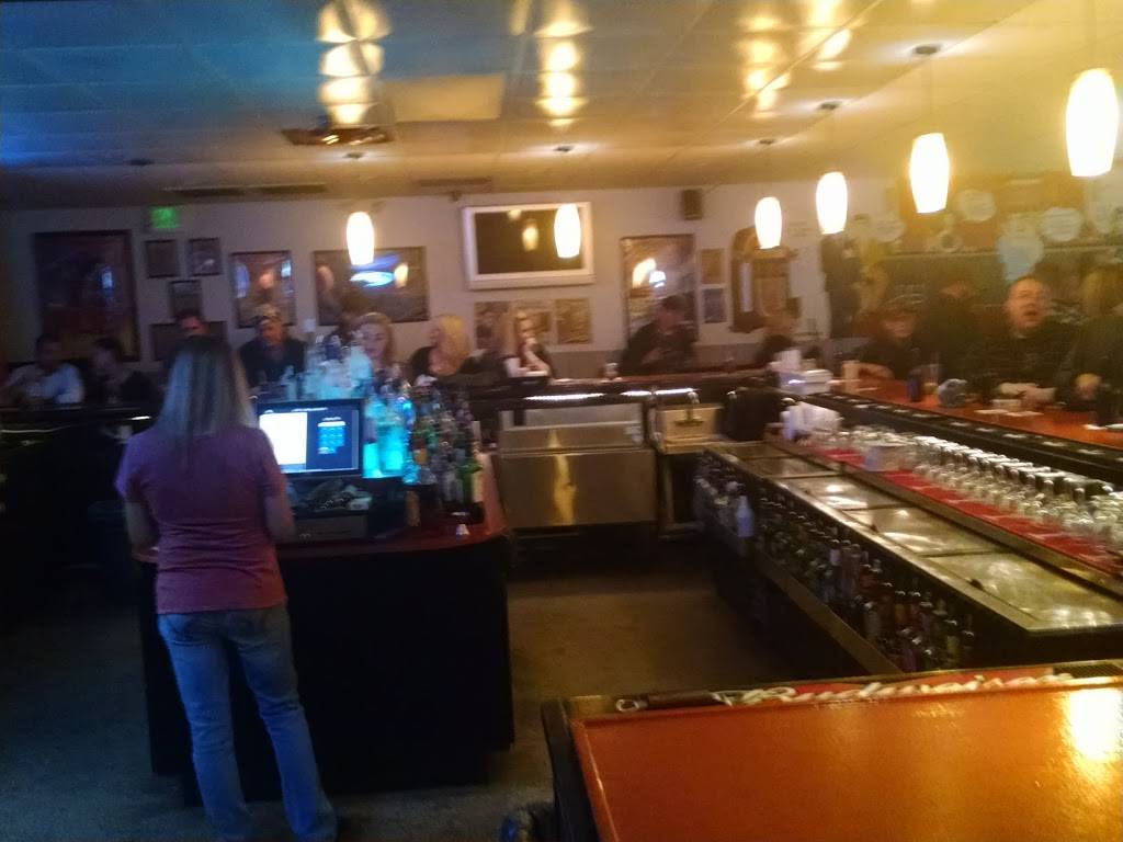 Alibis Bar and Grill | restaurant | 7935 Elizabeth Rd, Pasadena, MD 21122, USA | 4436377267 OR +1 443-637-7267