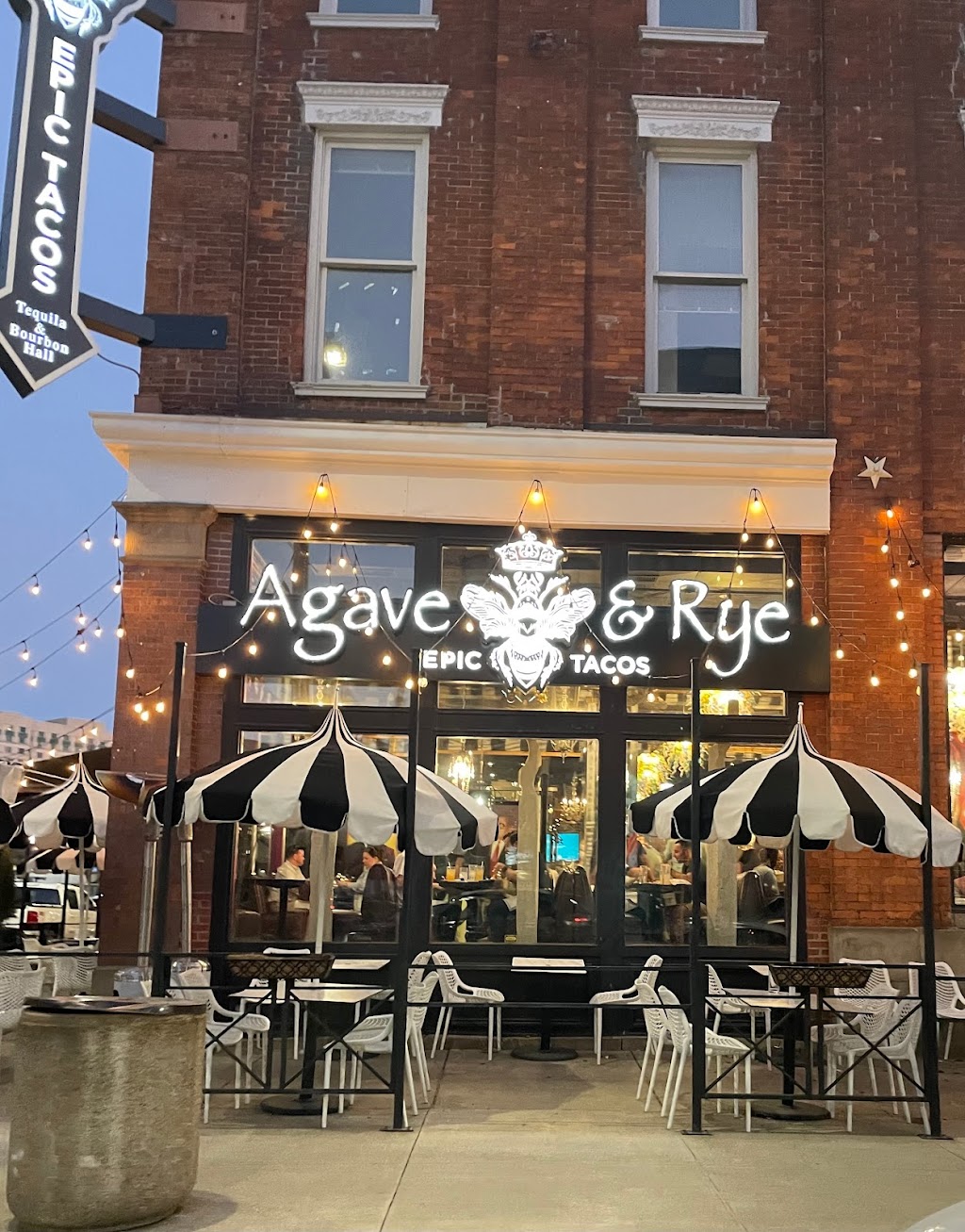 Agave & Rye | restaurant | 1352 W 6th St #152, Cleveland, OH 44113, USA | 2168682899 OR +1 216-868-2899