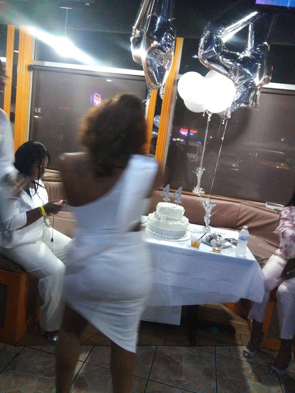 Overtyme Bar And Grill | restaurant | 2455 Pio Nono Ave, Macon, GA 31206, USA | 4782545712 OR +1 478-254-5712