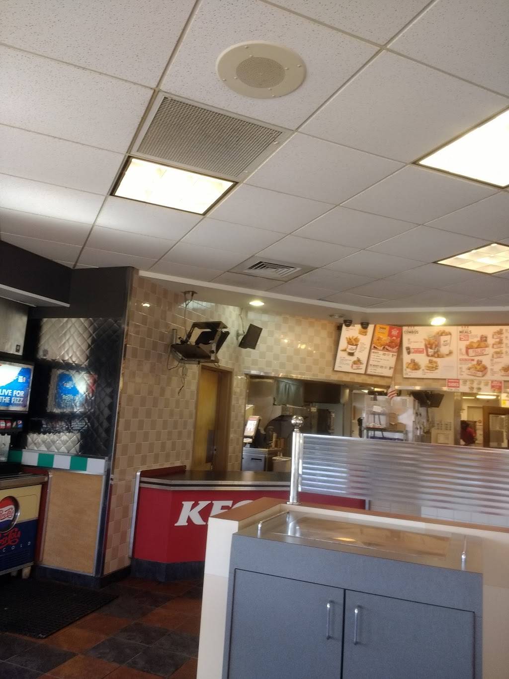 KFC | meal takeaway | US-130, Burlington, NJ 08016, USA | 6093862680 OR +1 609-386-2680