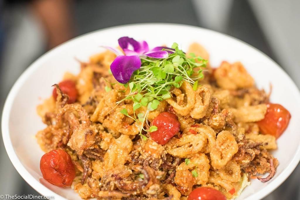 The Barley Neck Inn | restaurant | 5 Beach Rd, Orleans, MA 02653, USA | 5082550212 OR +1 508-255-0212