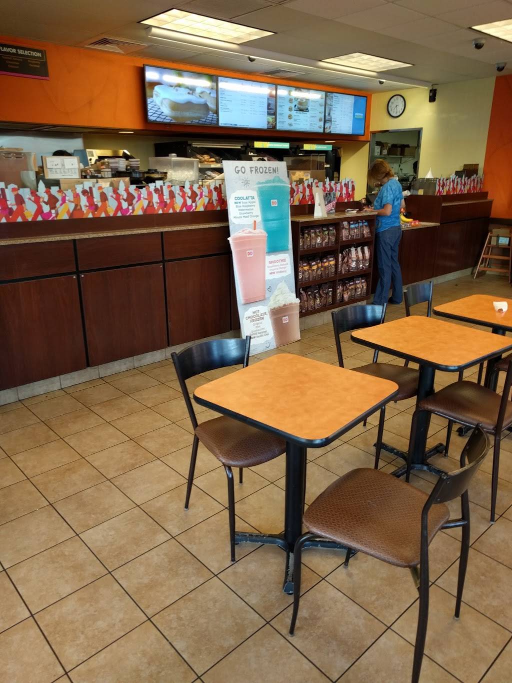 Dunkin | bakery | 2728 N Federal Hwy, Delray Beach, FL 33483, USA | 5612729233 OR +1 561-272-9233