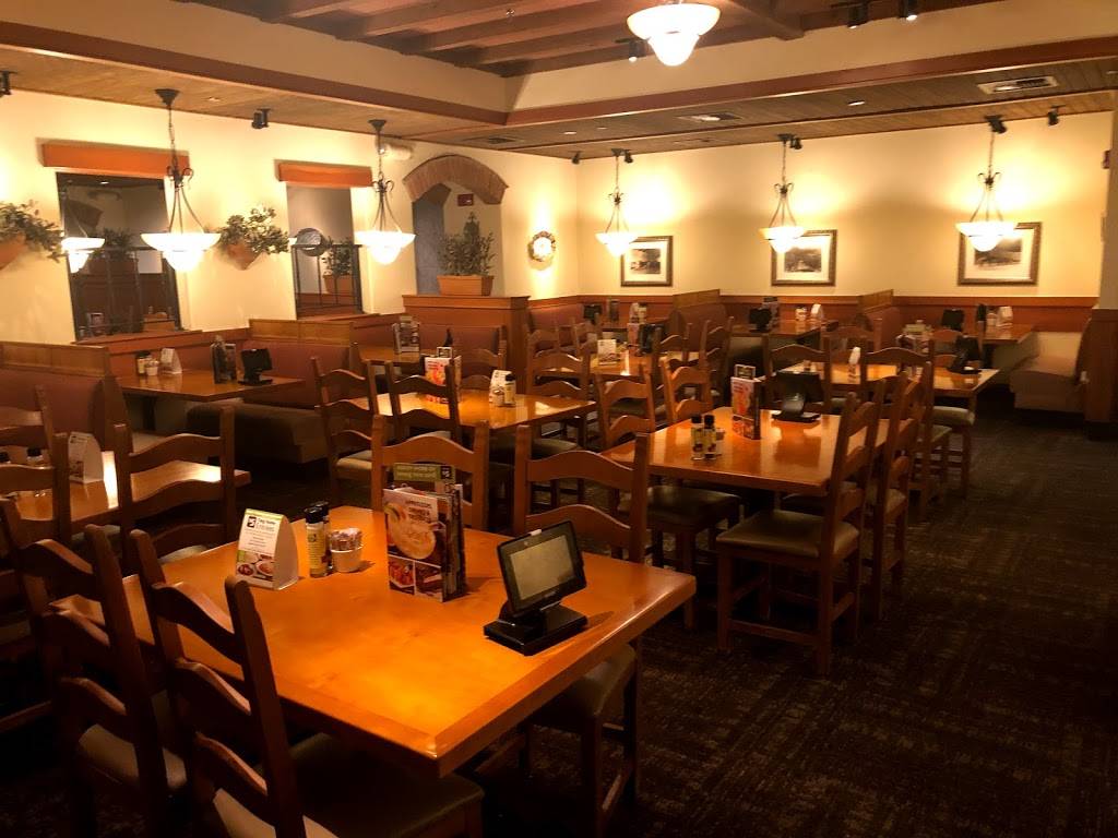 Olive Garden Italian Restaurant | meal takeaway | 300 FL-436, Altamonte Springs, FL 32714, USA | 4077720409 OR +1 407-772-0409