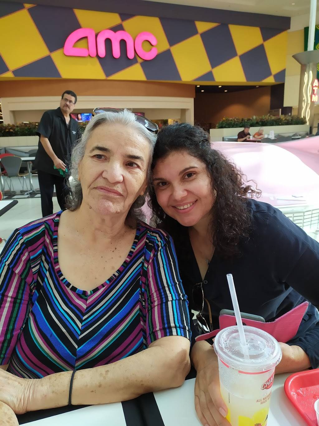 Raising Canes Chicken Fingers | meal takeaway | 2501 W Memorial Rd, Oklahoma City, OK 73134, USA | 4053024924 OR +1 405-302-4924