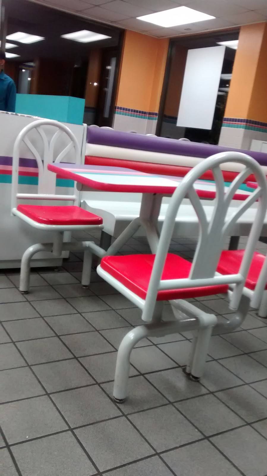 Taco Bell | meal takeaway | 2717 Northwest Blvd, Newton, NC 28658, USA | 8284645101 OR +1 828-464-5101