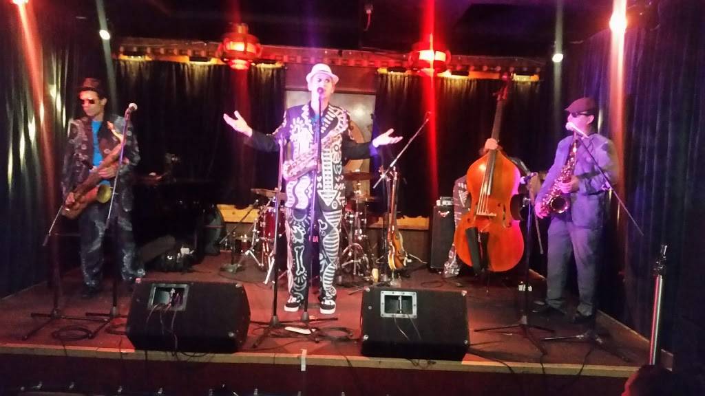 The Boat Restaurant | night club | 158 Augusta Ave, Toronto, ON M5T 2L5, Canada | 4165939218 OR +1 416-593-9218