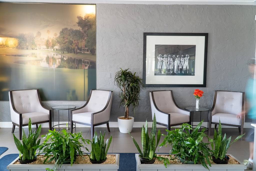 JAX Bar + Dining | restaurant | 68311 Paseo Real, Cathedral City, CA 92234, USA | 7603286571 OR +1 760-328-6571