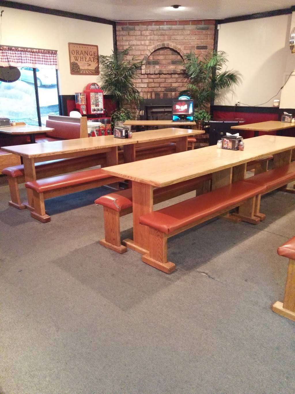 Road House Pizza | restaurant | 565 Forest Shade Rd, Crestline, CA 92325, USA | 9093385040 OR +1 909-338-5040