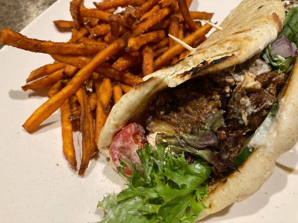 The Green Fork | restaurant | S76W17745 Janesville Rd, Muskego, WI 53150, USA | 2626824406 OR +1 262-682-4406