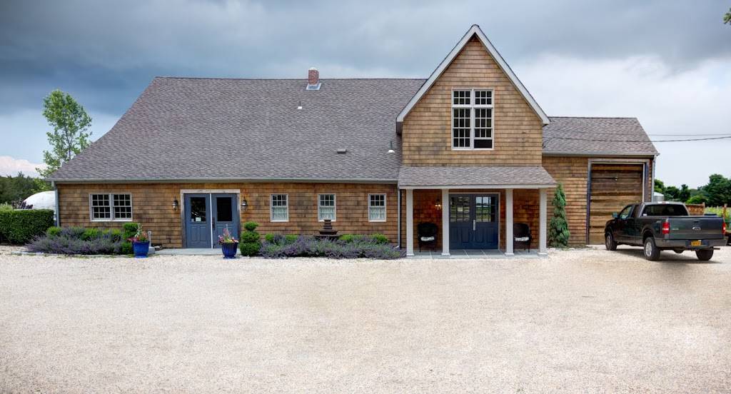 Jamesport Vineyards/Little Oak Wood Fired Kitchen | restaurant | 1216 Main Rd, NY-25, Jamesport, NY 11947, USA | 6317225256 OR +1 631-722-5256