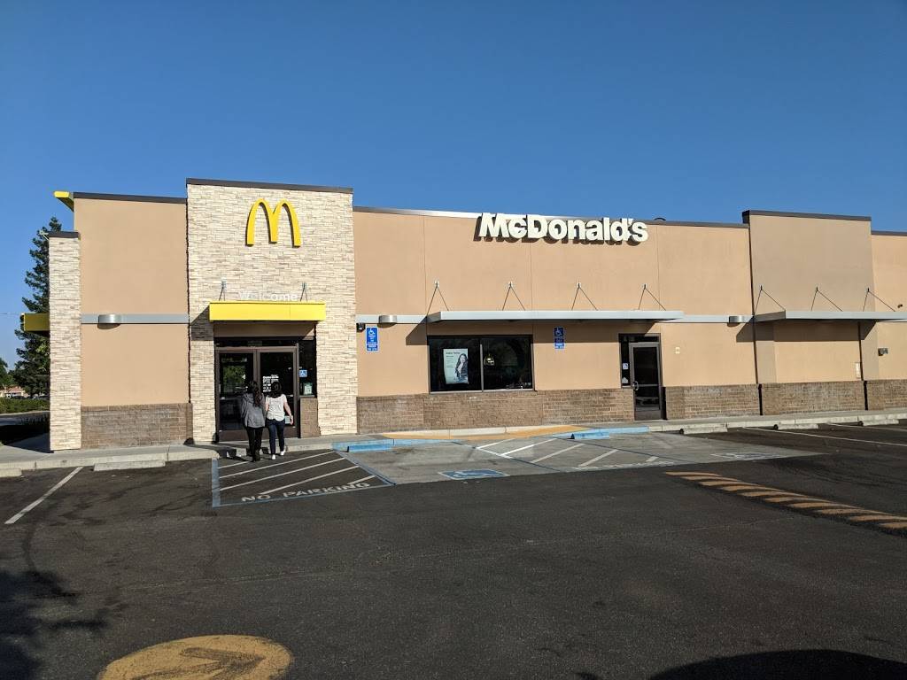 McDonalds | cafe | 201 Vineyard Town Ctr, Morgan Hill, CA 95037, USA | 4087798182 OR +1 408-779-8182