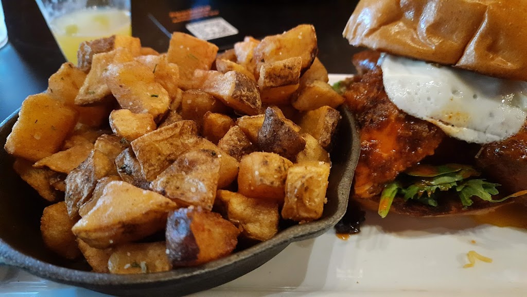 Apache XLR | restaurant | 393 Marietta St NW, Atlanta, GA 30313, USA | 4044902410 OR +1 404-490-2410