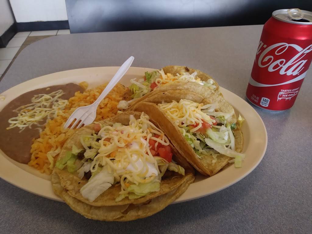 The Famous Taco Burrito | restaurant | 3603 N Western Ave, Chicago, IL 60618, USA | 7735294402 OR +1 773-529-4402