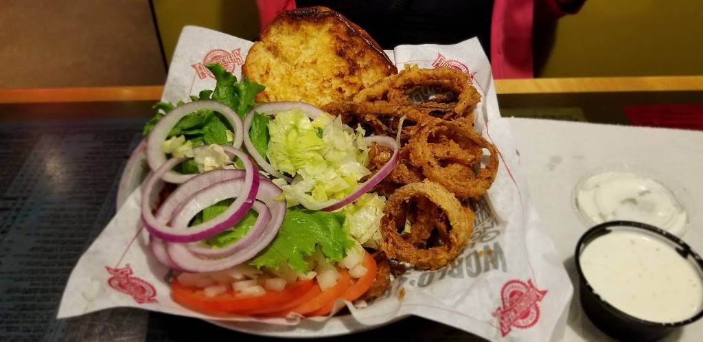 Fuddruckers | restaurant | 2235 S Goliad St, Rockwall, TX 75032, USA | 9729619753 OR +1 972-961-9753