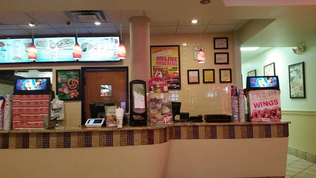 Planet Wings | restaurant | 1546 U.S. 9, Wappingers Falls, NY 12590, USA | 8452989464 OR +1 845-298-9464