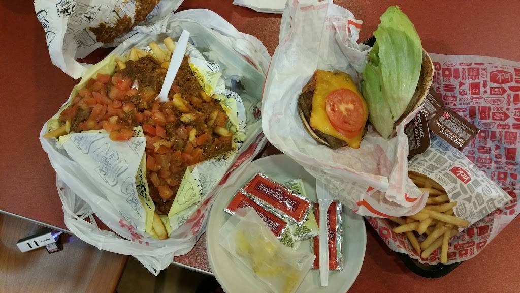 Jack in the Box | restaurant | 14485 E Foothill Blvd, Fontana, CA 92335, USA | 9094291128 OR +1 909-429-1128