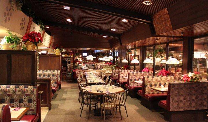 Kristys Restaurant | restaurant | 809 Richmond Rd, Ottawa, ON K2A 0G7, Canada | 6137222336 OR +1 613-722-2336