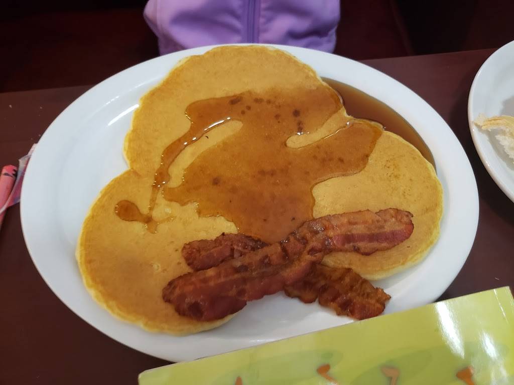 Jonathans Family Restaurant | restaurant | 40345 Michigan Ave, Canton, MI 48188, USA | 7343265870 OR +1 734-326-5870