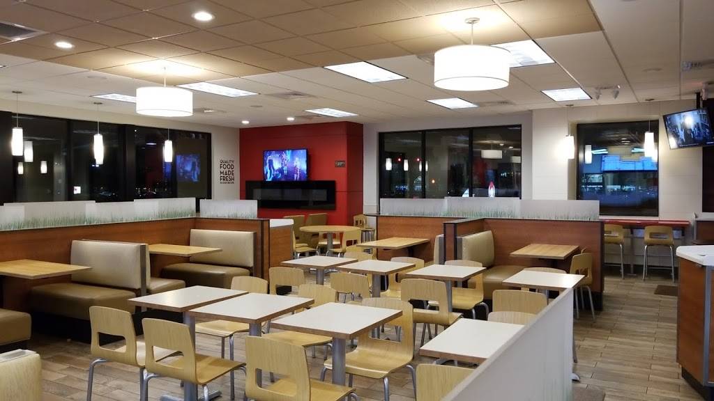 Wendys | restaurant | 5235 N Garland Ave, Garland, TX 75040, USA | 9728657721 OR +1 972-865-7721