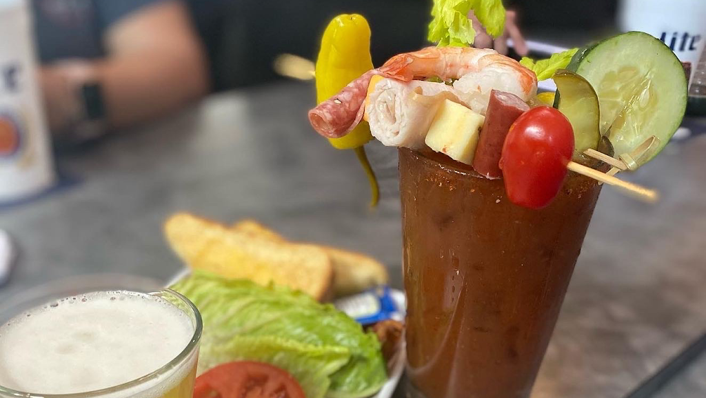 Lake Dale Ale | restaurant | 5512 W Main St, Lowell, IN 46356, USA | 2196961256 OR +1 219-696-1256