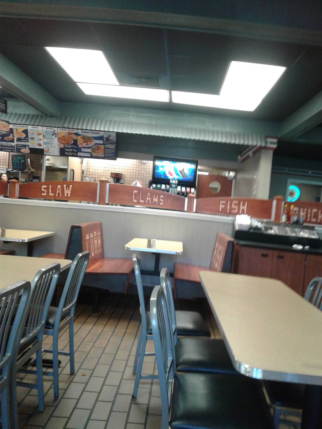 Long John Silvers | restaurant | 265 N Kinzie Ave, Bradley, IL 60915, USA | 8159370543 OR +1 815-937-0543