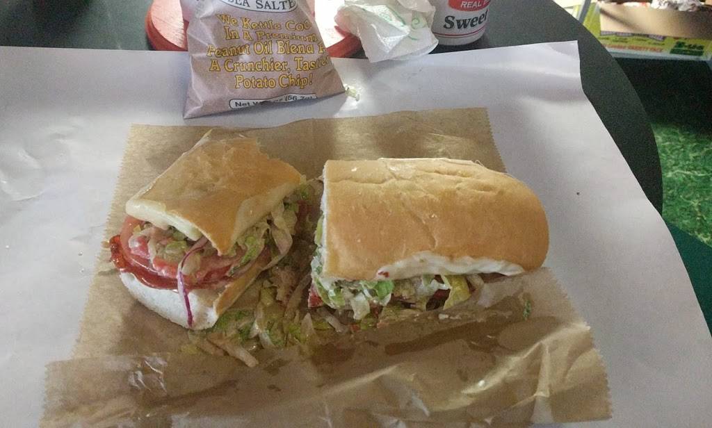 Sammis sandwich | restaurant | 2505 State St, Alton, IL 62002, USA | 6185700115 OR +1 618-570-0115