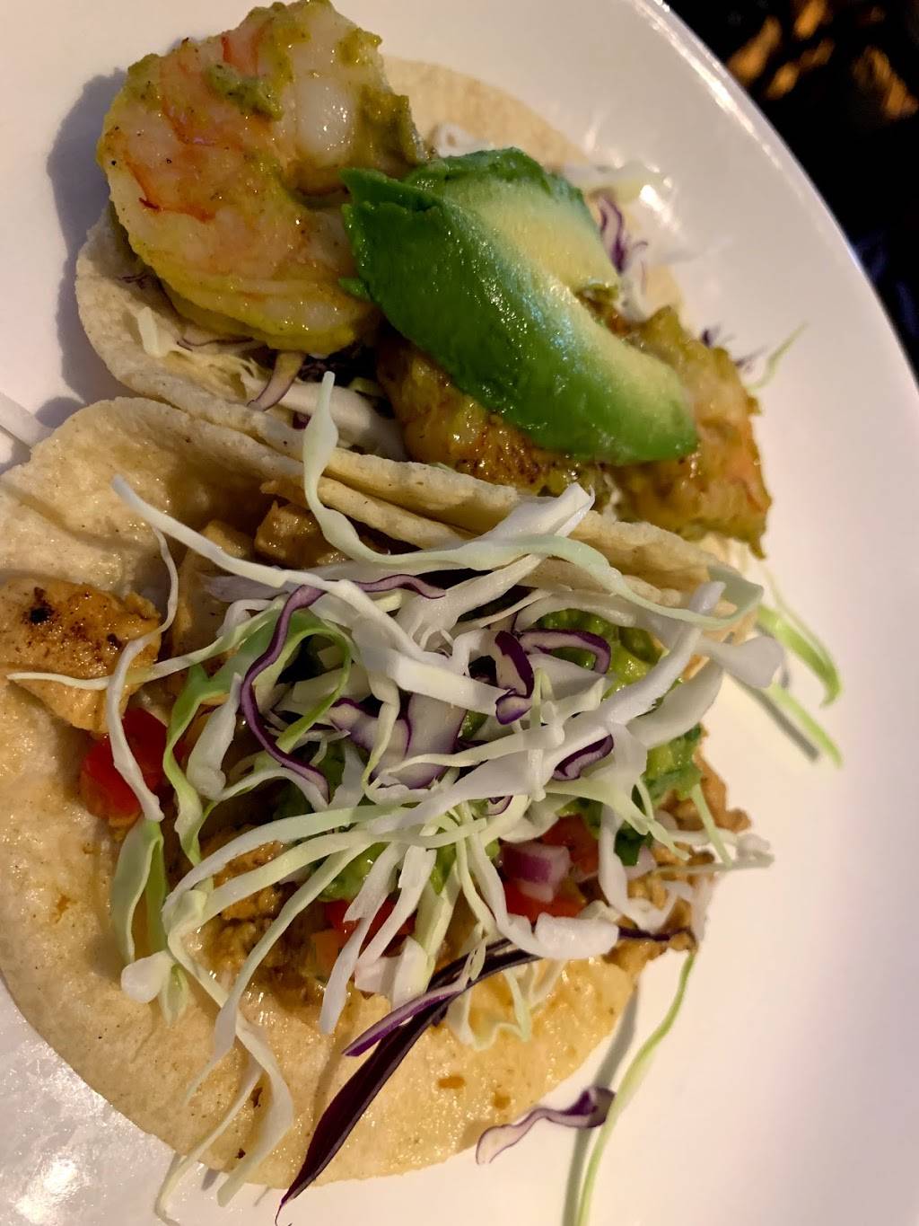 Los Jefes: A Betta Bar & Grille | restaurant | 390 Court St, Plymouth, MA 02360, USA | 7743435002 OR +1 774-343-5002