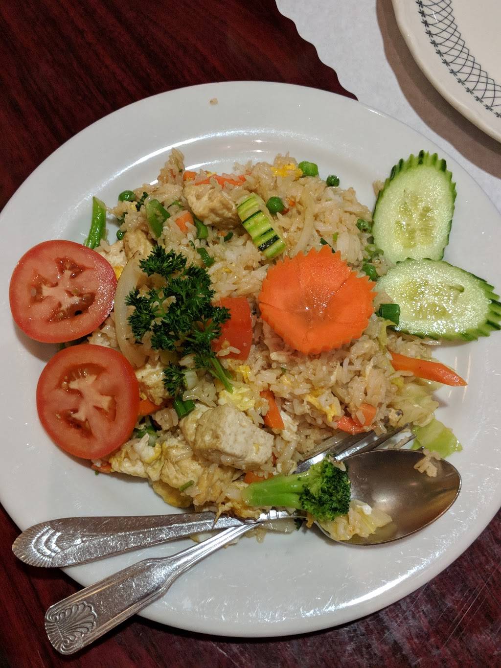 Lone Tree Thai Cuisine | restaurant | 5401 Lone Tree Way # 150, Brentwood, CA 94513, USA | 9255163343 OR +1 925-516-3343