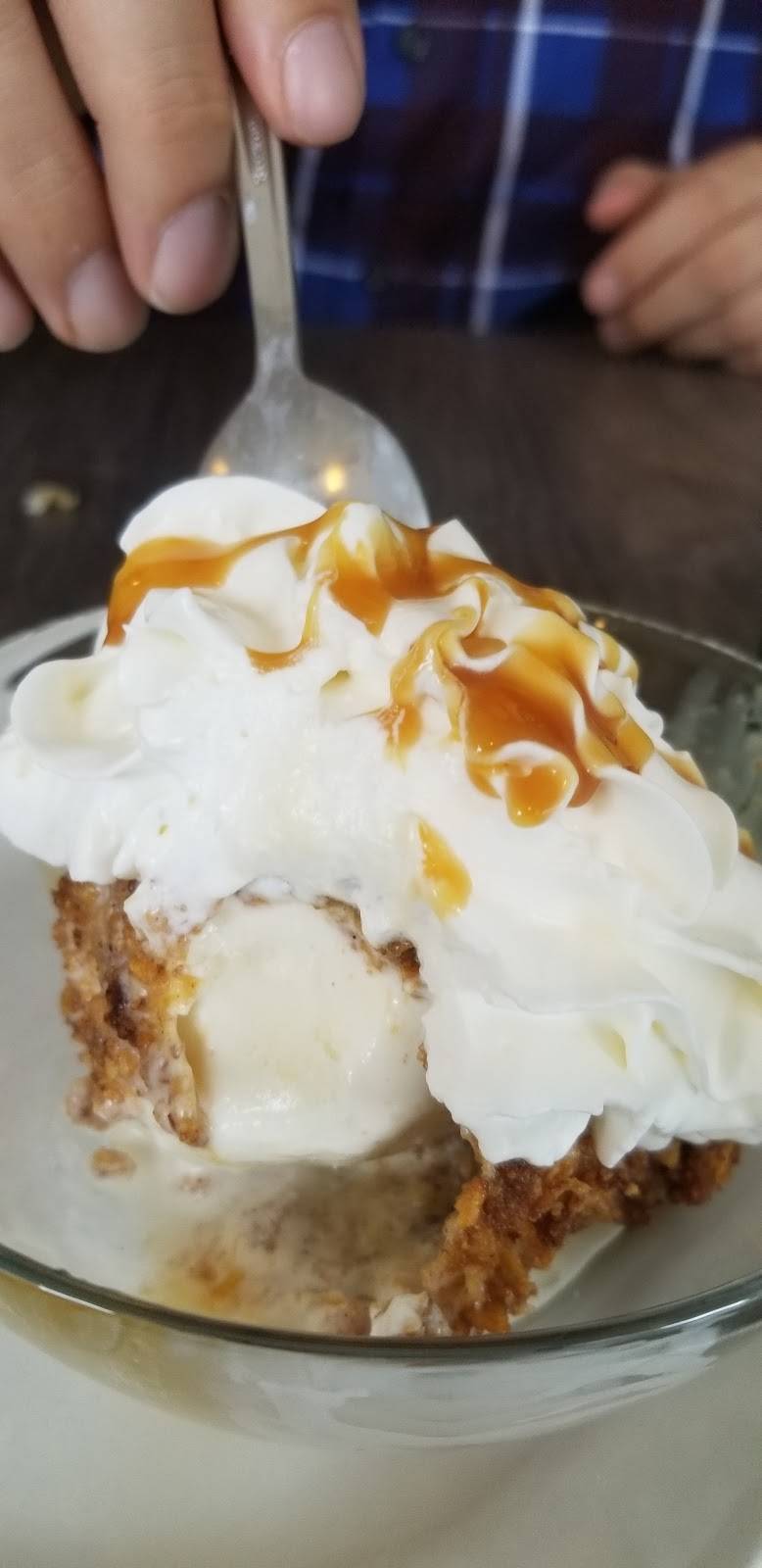 Johns Fish N Chips | meal takeaway | 5090 Dundas St W, Etobicoke, ON M9A 1C2, Canada | 4162313474 OR +1 416-231-3474