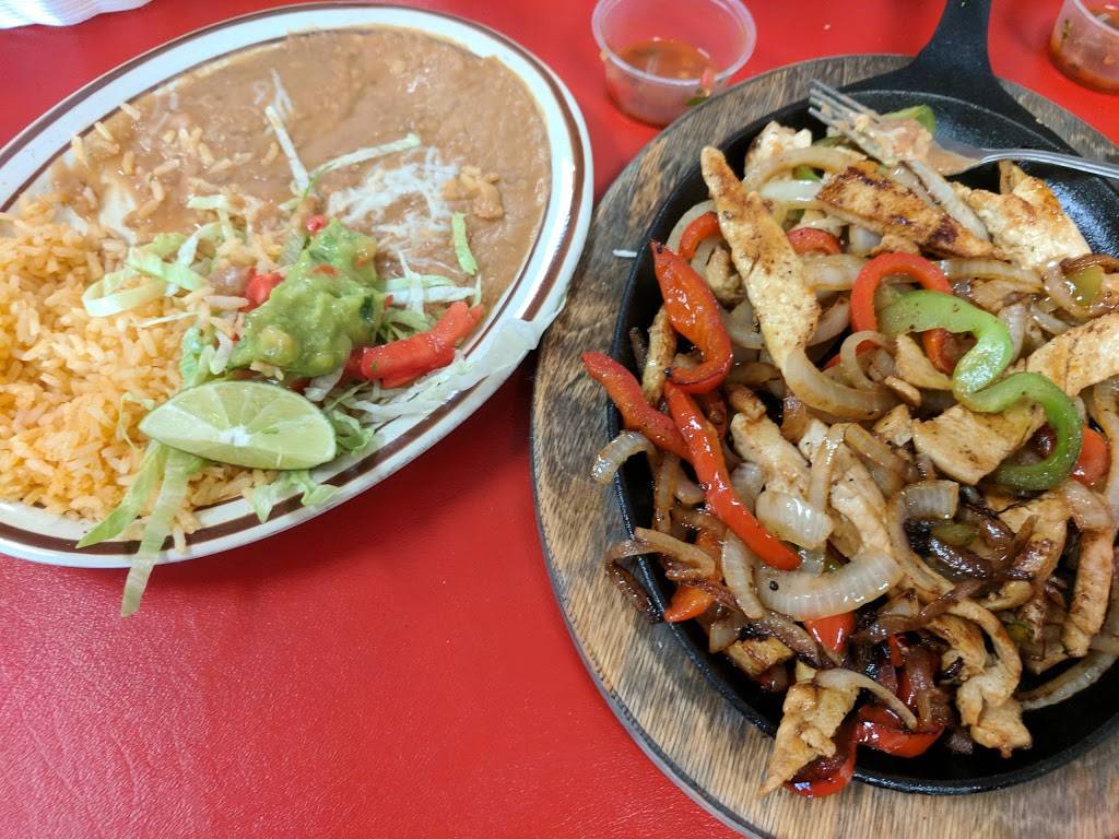 Chuys Taqueria | restaurant | 1260 Lake Blvd #103, Davis, CA 95616, USA | 5307564183 OR +1 530-756-4183