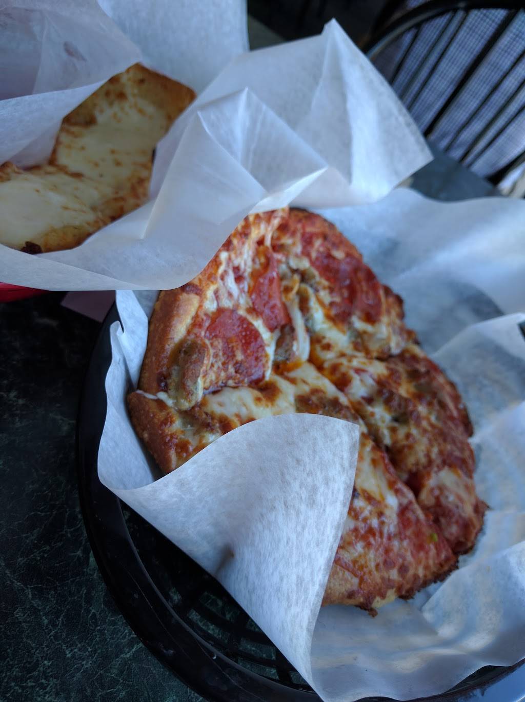 Mancinos of Petoskey | restaurant | 109 W Mitchell St, Petoskey, MI 49770, USA | 2313483700 OR +1 231-348-3700