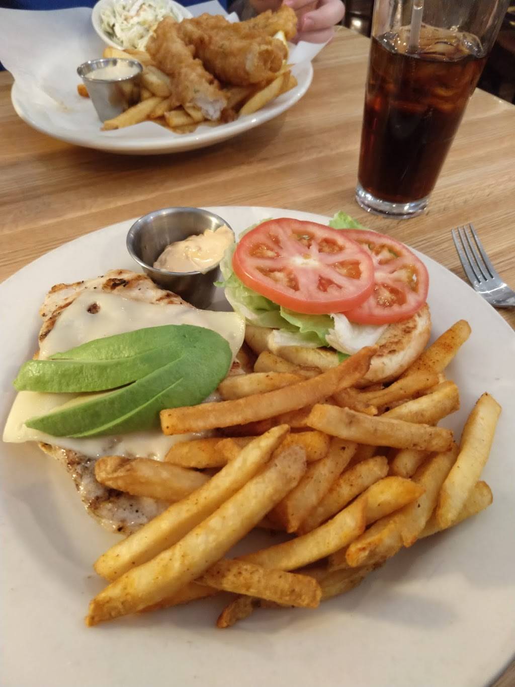 Rock Bottom Restaurant & Brewery | restaurant | 10 W Washington St, Indianapolis, IN 46204, USA | 3176818180 OR +1 317-681-8180