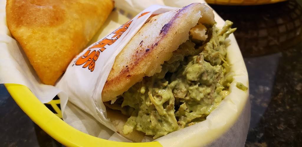 Viva Las Arepas | restaurant | 1140 S Rainbow Blvd, Las Vegas, NV 89146, USA | 7028222116 OR +1 702-822-2116