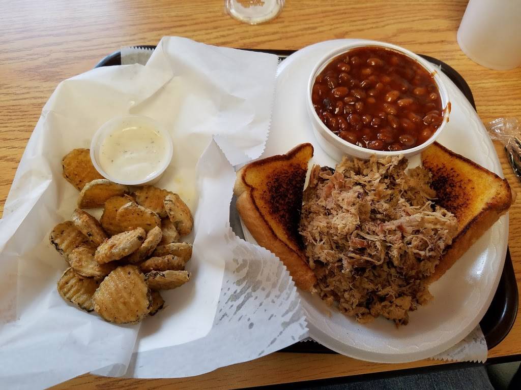 Broad Street BBQ | restaurant | 2921 E Center St, Kingsport, TN 37664, USA | 4232478646 OR +1 423-247-8646