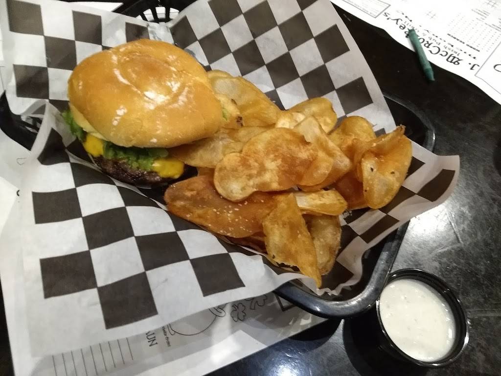 J. McCroskeys Irish Pub & Grill | restaurant | 1423 29th Ave Dr NE, Hickory, NC 28601, USA | 8288553555 OR +1 828-855-3555