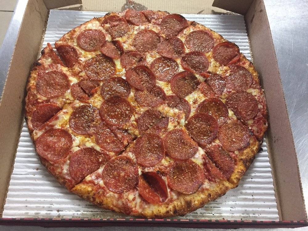 Krazy Pizza | restaurant | 14300 Mack Ave, Detroit, MI 48215, USA | 3138212222 OR +1 313-821-2222