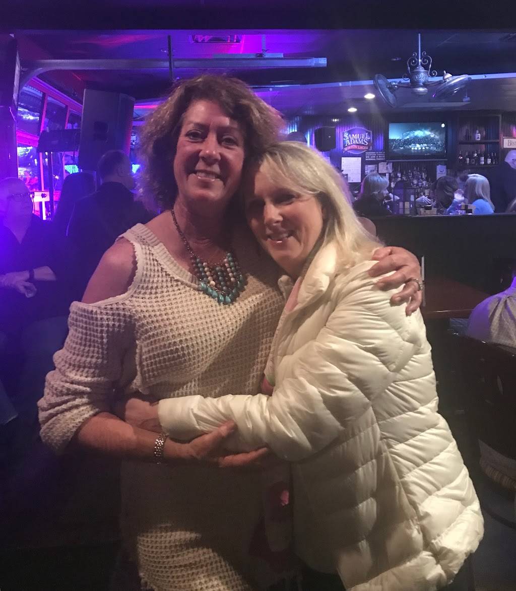 Bistro 42 | restaurant | 6021 Timber Ridge Dr, Prospect, KY 40059, USA | 5026322552 OR +1 502-632-2552