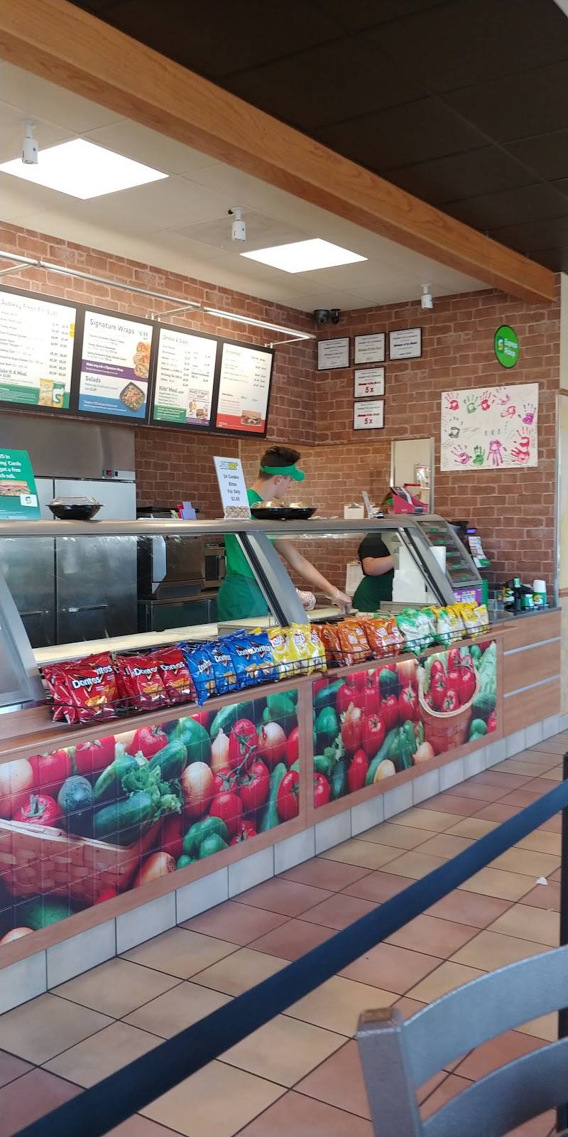Subway | restaurant | 1280 10th Ave S, Sweet Home, OR 97386, USA | 5412248418 OR +1 541-224-8418