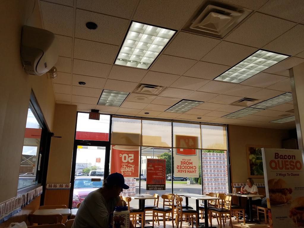 Wendys | restaurant | 202 B N Green St, Henderson, KY 42420, USA | 2708699460 OR +1 270-869-9460