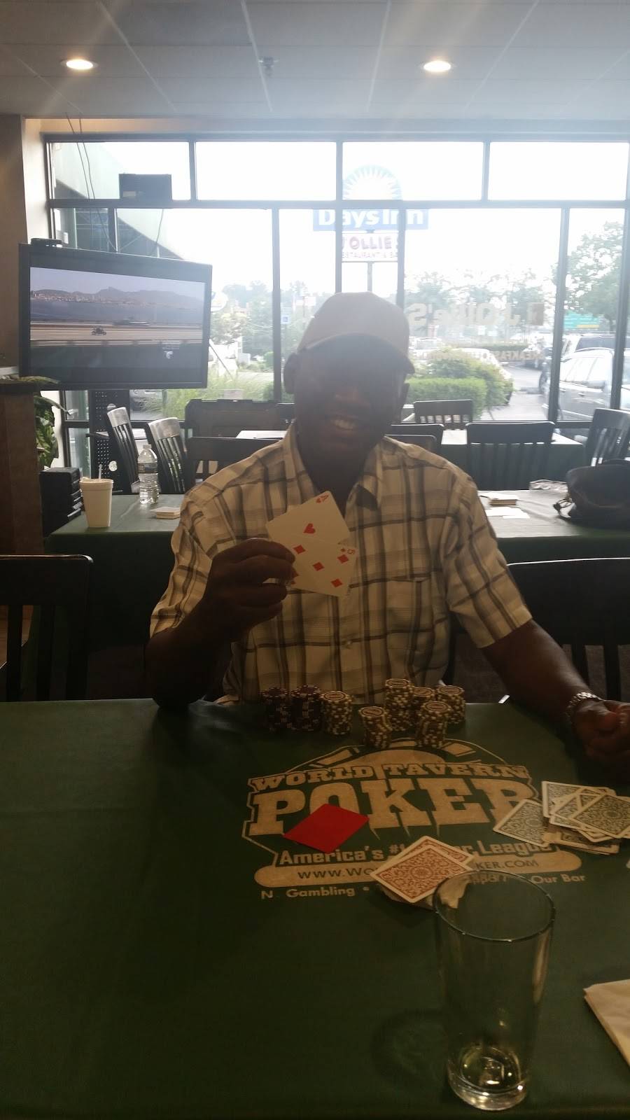 JOllies Restaurant | meal takeaway | 9023 Annapolis Rd, Lanham, MD 20706, USA | 3015771548 OR +1 301-577-1548