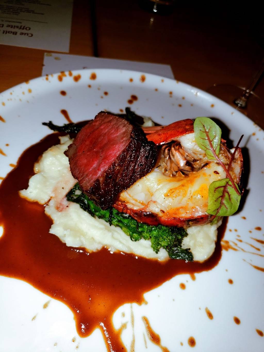 Mad Minnow Bar & Kitchen | restaurant | 554 Main St, Harwich Port, MA 02646, USA | 7742093977 OR +1 774-209-3977