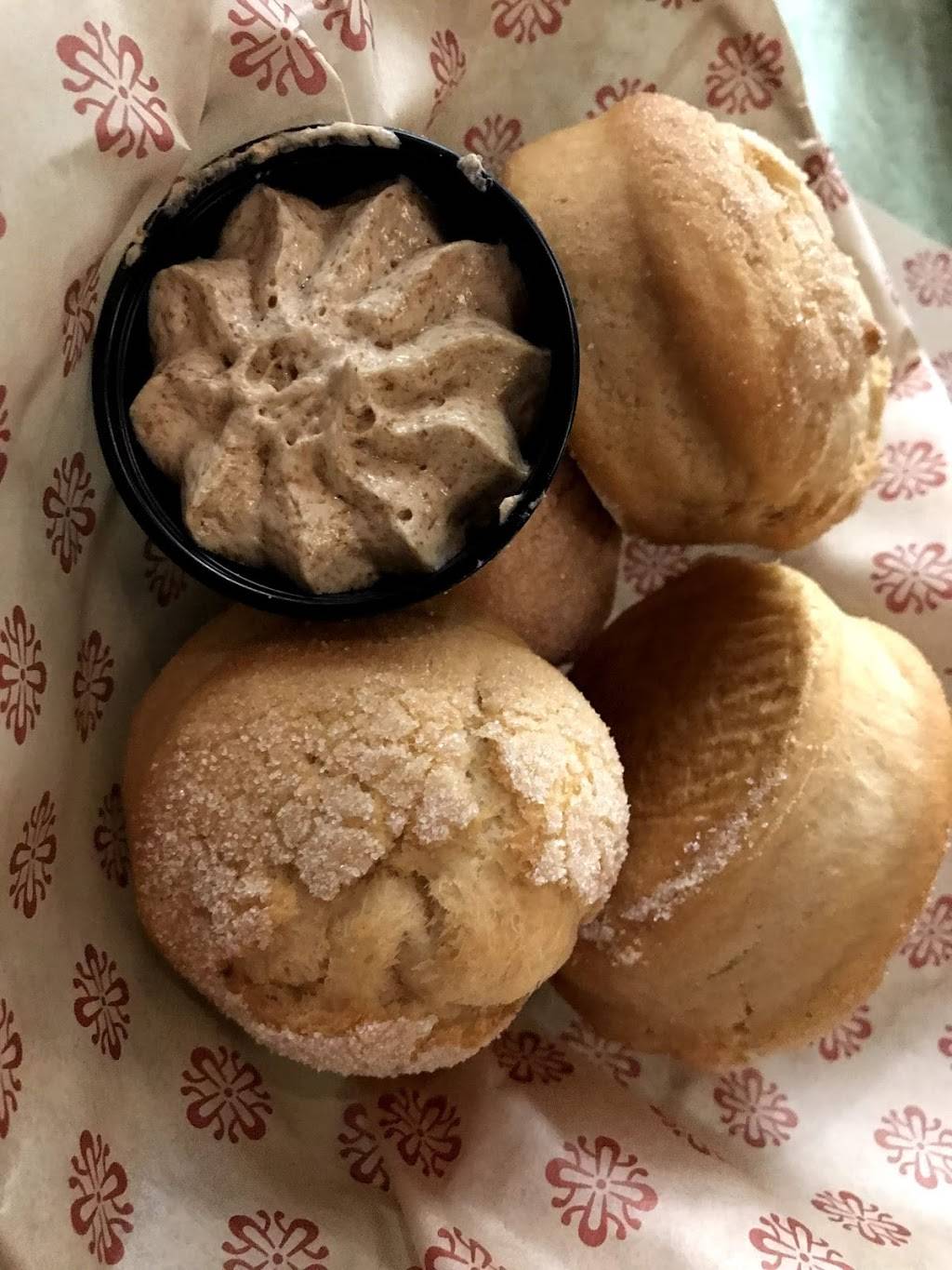 Lucilles Smokehouse Bar-B-Que | restaurant | 7202 Amador Plaza Rd, Dublin, CA 94568, USA | 9258287427 OR +1 925-828-7427