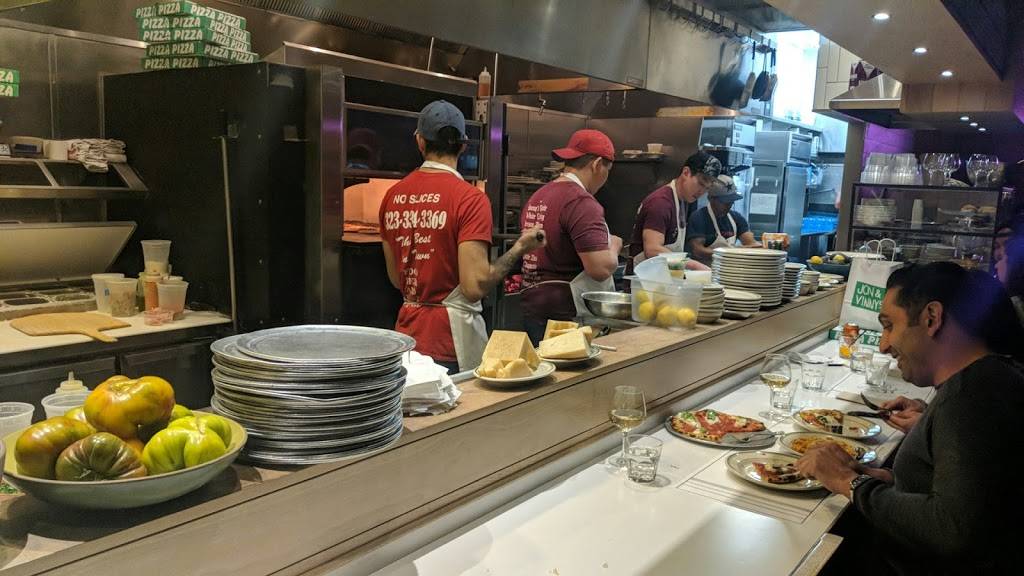 Jon & Vinnys Fairfax | restaurant | 412 N Fairfax Ave, Los Angeles, CA 90036, USA | 3233343369 OR +1 323-334-3369