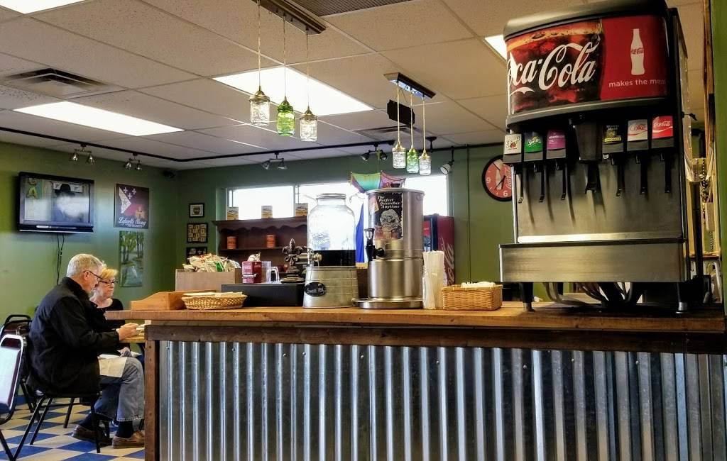 Cajuns Cafe | restaurant | 12565 National Rd SW, Etna, OH 43018, USA | 7409274414 OR +1 740-927-4414