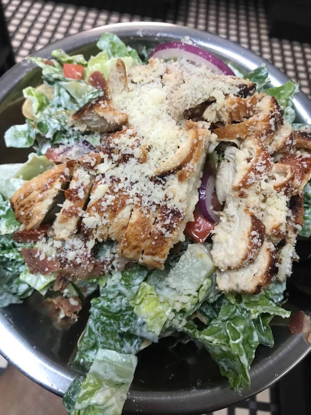 Bedder Bedder and Moore | restaurant | 3501 S Tryon St, Charlotte, NC 28217, USA | 7045270107 OR +1 704-527-0107