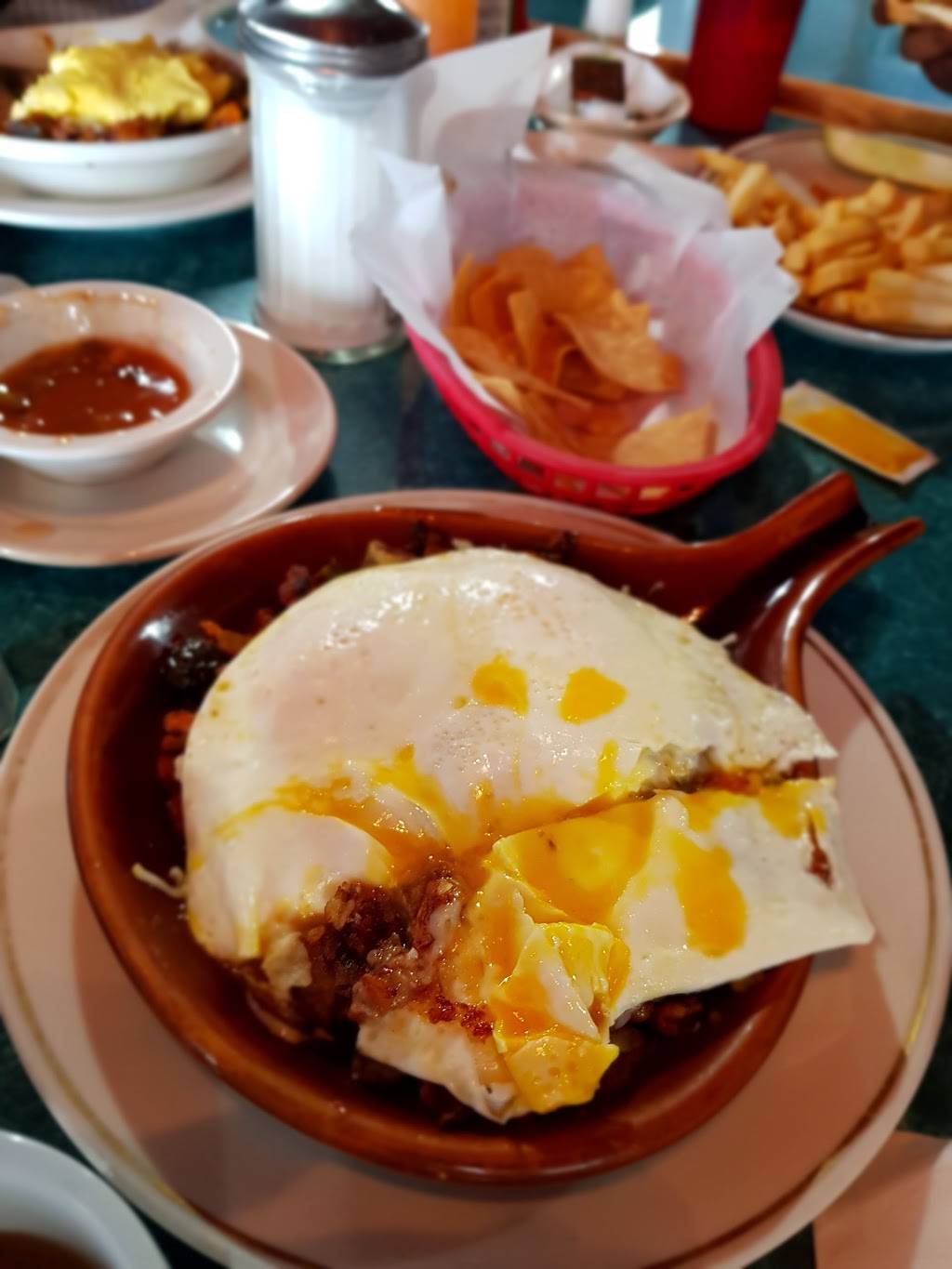 Don Andres Restaurant | restaurant | 5318 Hohman Ave, Hammond, IN 46320, USA | 2199370000 OR +1 219-937-0000