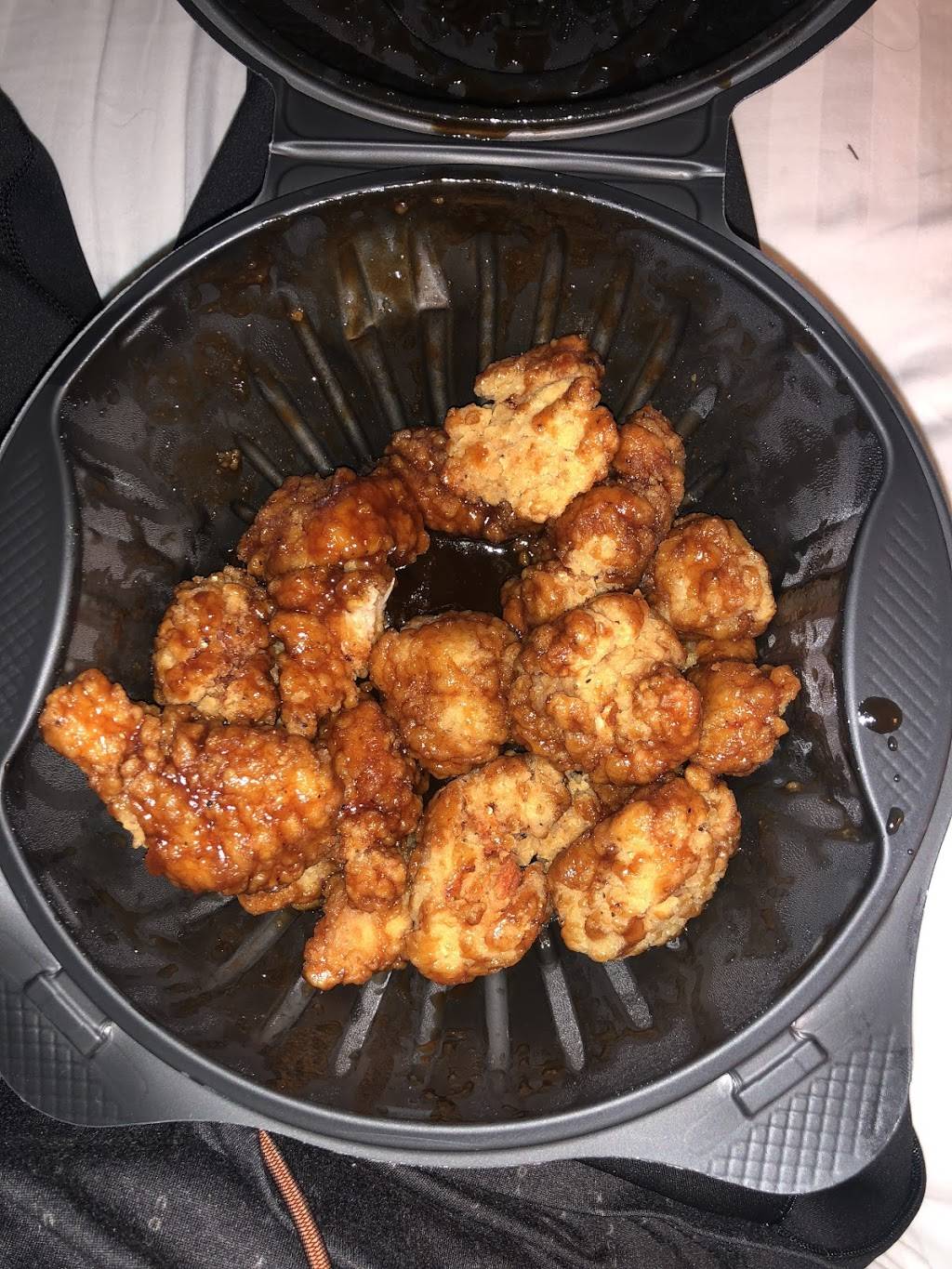 Pizza Hut | restaurant | 890 E Dublin Granville Rd, Columbus, OH 43229, USA | 6148857067 OR +1 614-885-7067